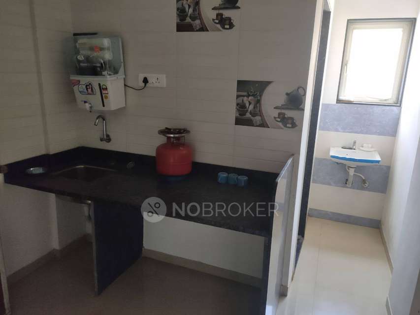 Shared Room for Female In 1 BHK  In Yashas World Property In Gokhalenagar