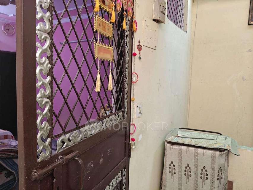 2 BHK Flat For Sale  In Mandawali