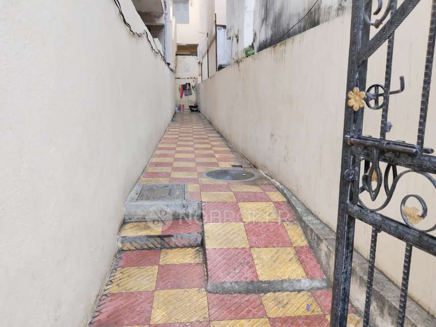 1 BHK House For Sale  In New Nallakunta