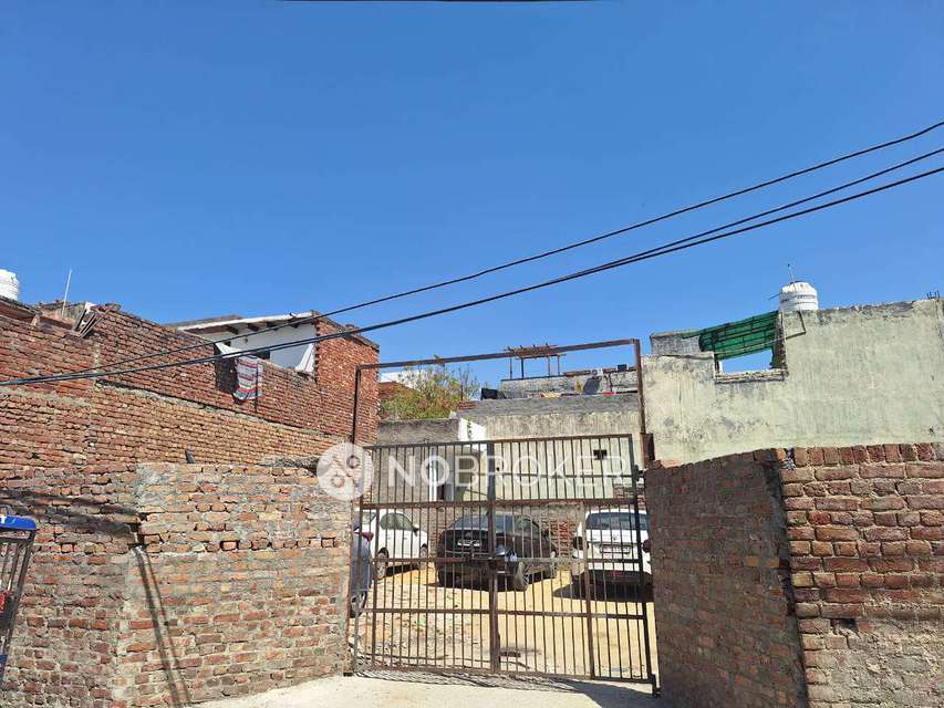 Godown/Warehouse in Burari, Delhi for sale 