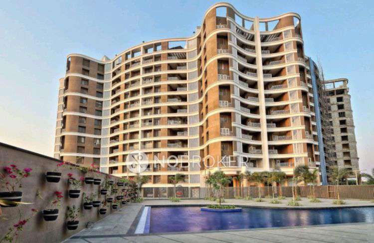 2 BHK Flat In Grandbay Gemini Housing A6 Wing for Rent  In Manjri Bk