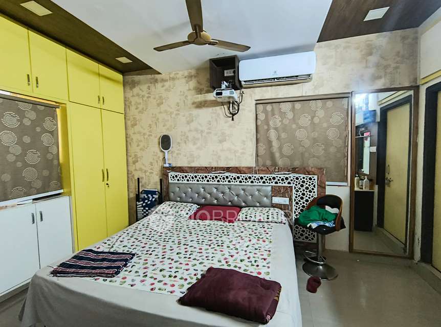 3 BHK Flat In Sai Gayathri Thota Residency For Sale  In Kothapet