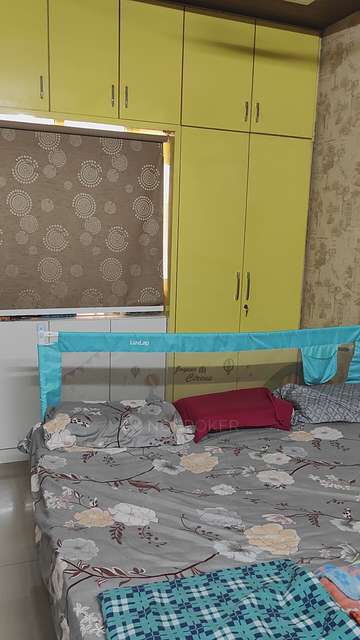 3 BHK Flat In Sai Gayathri Thota Residency For Sale  In Kothapet