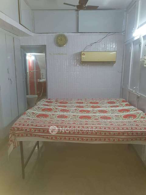 PG for Girls in Patel Nagar