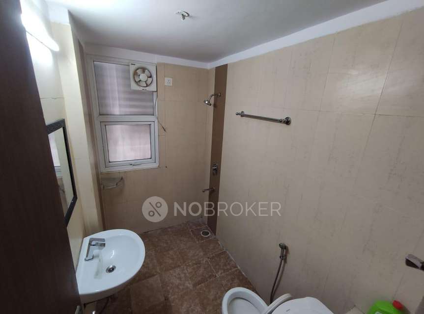 3 BHK Flat In Ramprastha City For Sale  In Sector 37d