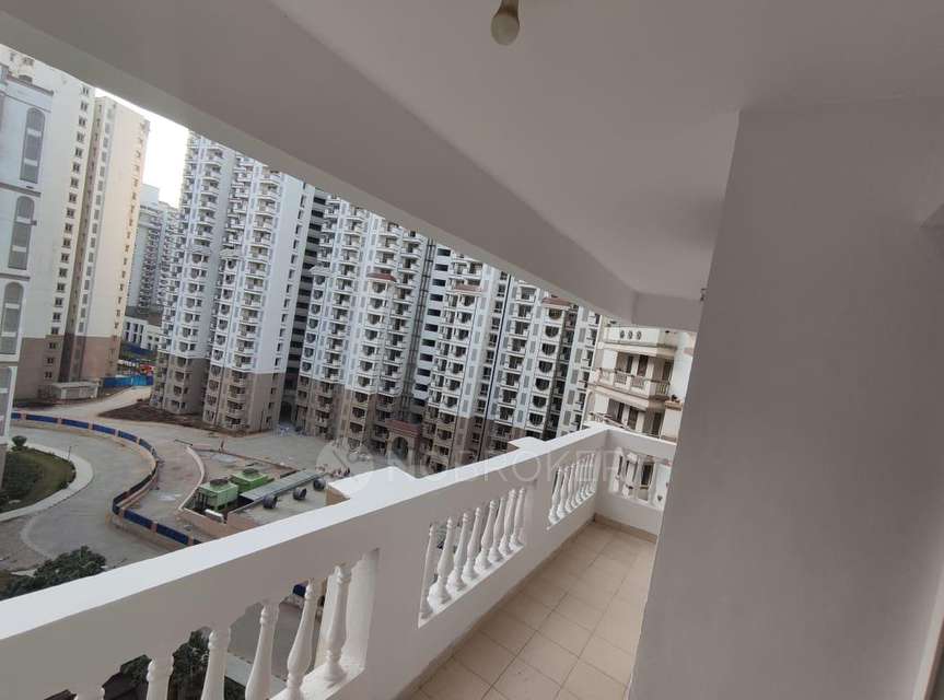 3 BHK Flat In Ramprastha City For Sale  In Sector 37d