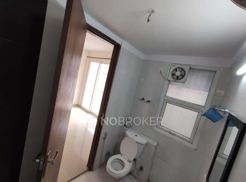 3 BHK Flat In Ramprastha City For Sale  In Sector 37d