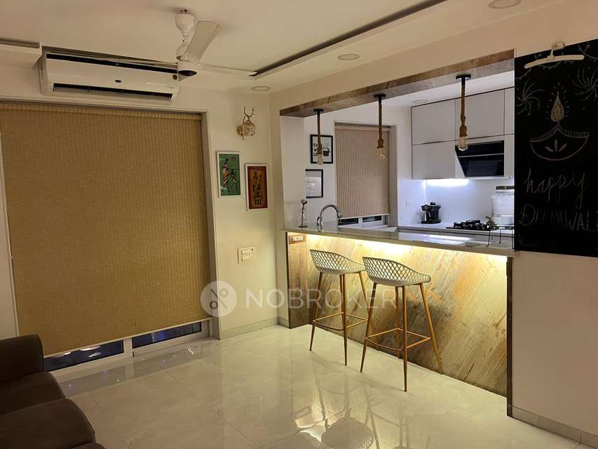 2 BHK Flat In Pinnacle Vasant Oscar, Mulund West For Sale  In Mulund West