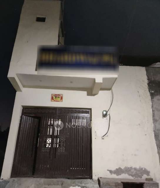 PG for Boys in Crossings Republik