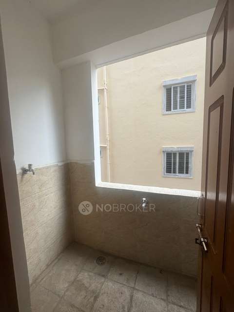 2 BHK Flat In Sri Sai Prameela Jayadheera For Sale  In Saroornagar 