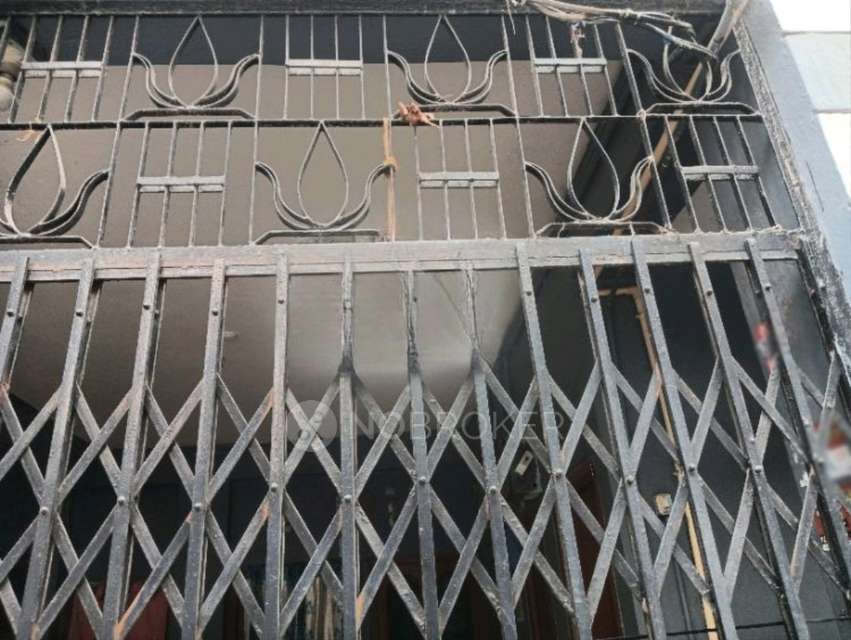 1 BHK Flat In Standline Building for Rent  In Musheerabad