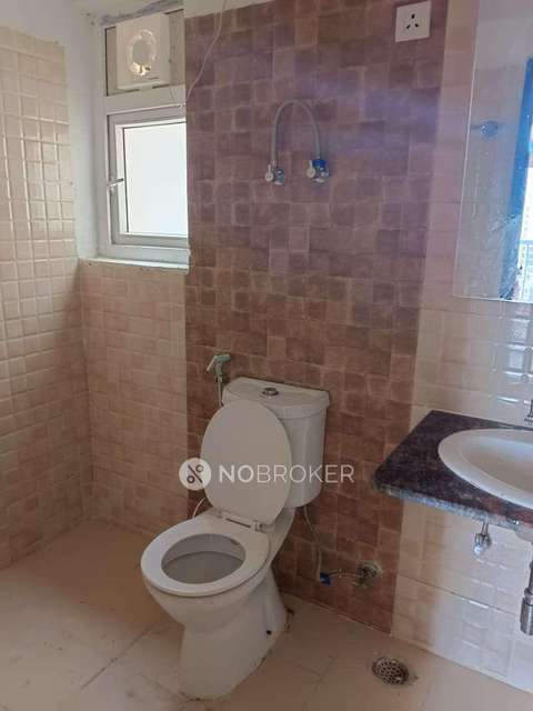 2 BHK Flat In Amarpali Silicon City For Sale  In Sector 76