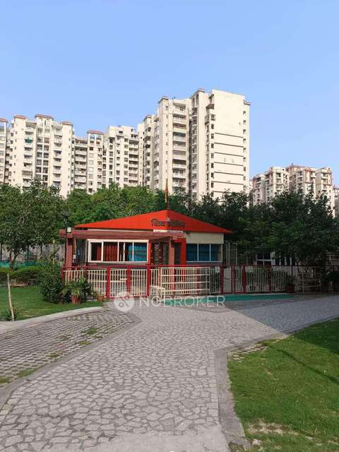 2 BHK Flat In Amarpali Silicon City For Sale  In Sector 76