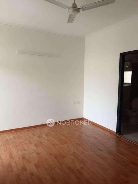 2 BHK Flat In Amarpali Silicon City For Sale  In Sector 76