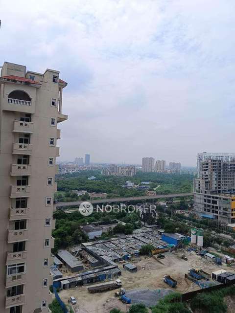 2 BHK Flat In Amarpali Silicon City For Sale  In Sector 76