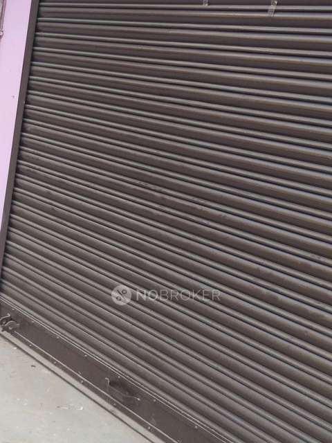 Shop in Uttam Nagar, Delhi for sale 