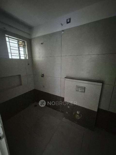 3 BHK Flat In Amber Sky For Sale  In Chicken County