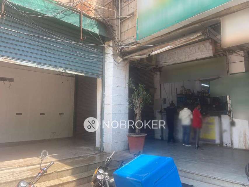 Shop in Malviya Nagar, Delhi for sale 