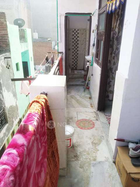 1 BHK Flat In Sb For Sale  In  Uttam Nagar
