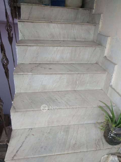 1 BHK Flat In Sb For Sale  In  Uttam Nagar