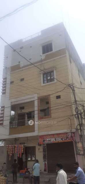 4+ BHK Flat For Sale  In Moosapet