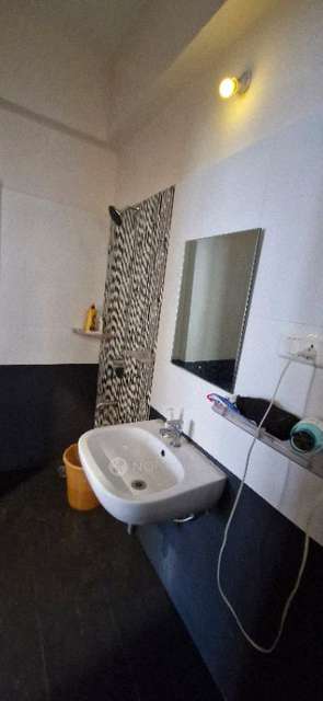 3 BHK Flat In Hallmark Silvanus For Sale  In Neknampur