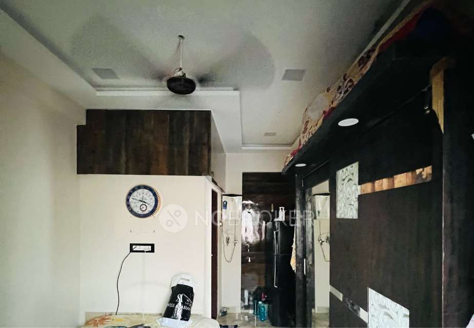 3 BHK Flat In Minty Manzil For Sale  In Bhuleshwar