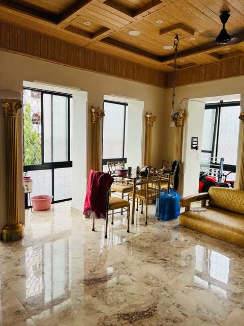 3 BHK Flat In Minty Manzil For Sale  In Bhuleshwar