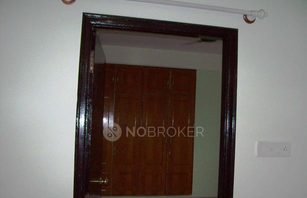 2 BHK Flat In Vaishnavi Apartment Gkvk For Sale  In Vidyaranyapura