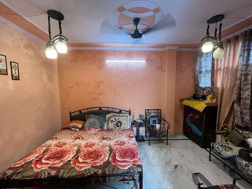 1 RK Flat for Rent  In Srinivaspuri