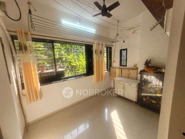 1 BHK Flat In Uttung Chs, Goregaon East For Sale  In Goregaon East