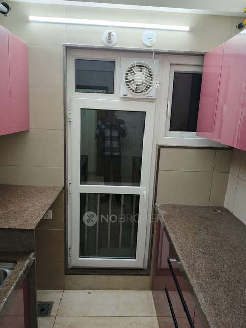 2 BHK Flat In Shapoorji Pallonji Bkc 28, Bandra East For Sale  In Bandra East