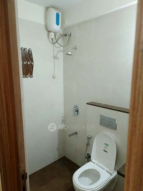 2 BHK Flat In Shapoorji Pallonji Bkc 28, Bandra East For Sale  In Bandra East