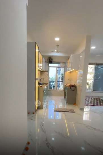 2 BHK Flat In Poppy Chs For Sale  In  Borivali West
