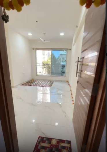 2 BHK Flat In Poppy Chs For Sale  In  Borivali West