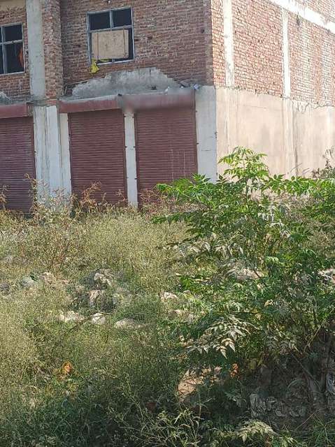 Shop in Kasna Village, Greater Noida for Rent 