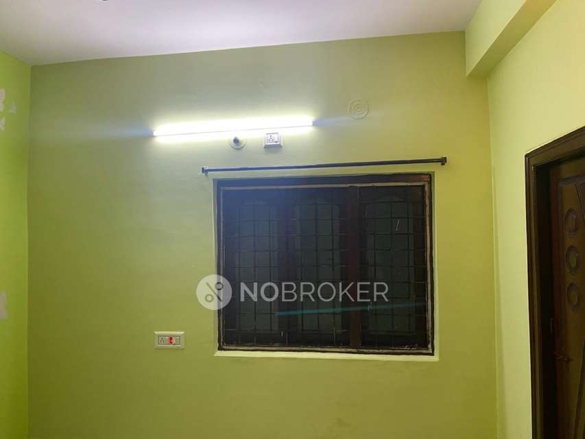 1 BHK Flat In Chandra Reddy Residency For Sale  In Select Talkies Ln