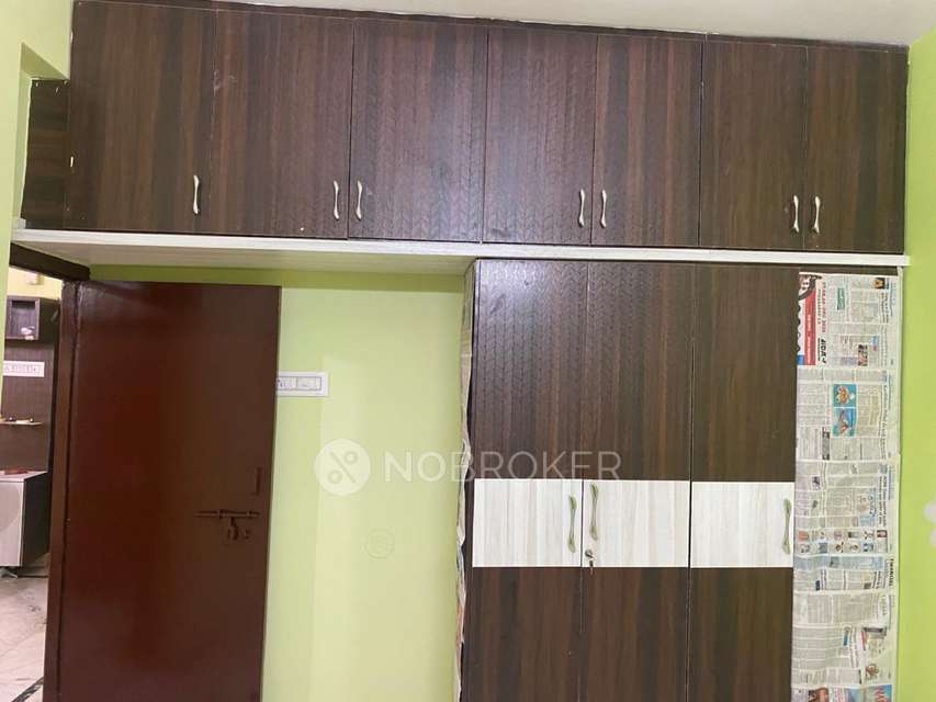1 BHK Flat In Chandra Reddy Residency For Sale  In Select Talkies Ln