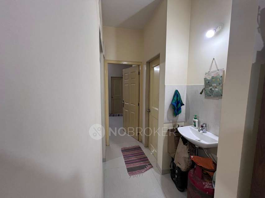 1 BHK Flat In Vijay Orovia For Sale  In Ghodbunder Road, Thane