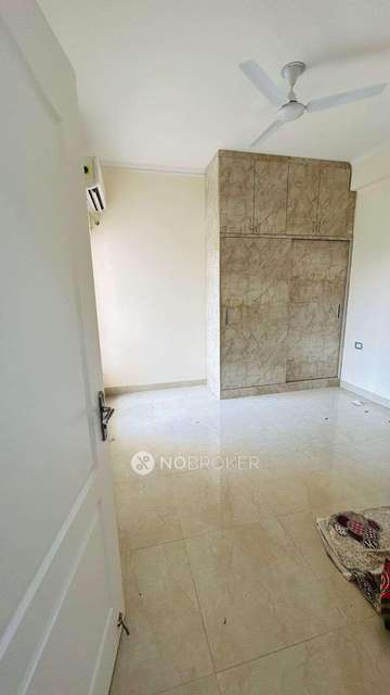 2 BHK Flat In Shree Vardhman Victoria For Sale  In Sector 70, Gurgaon