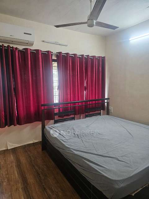 2 BHK Flat In Krishna Godavari Chs, Malad East For Sale  In Malad East
