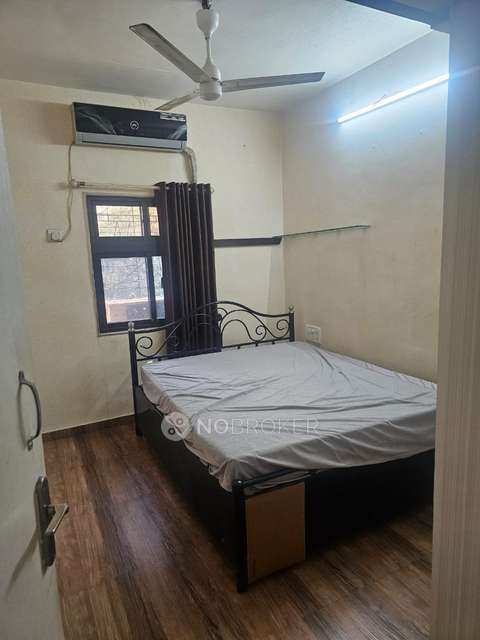 2 BHK Flat In Krishna Godavari Chs, Malad East For Sale  In Malad East
