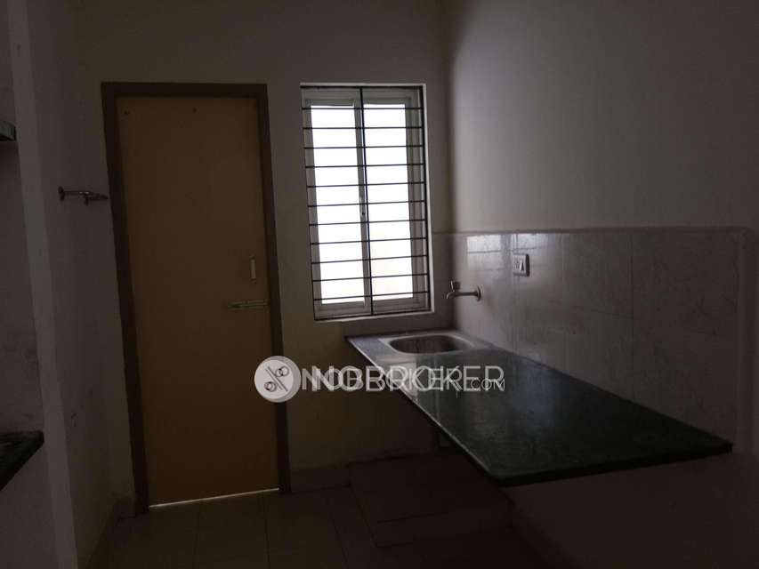 2 BHK Flat In Arun Excello Atana For Sale  In Padappai