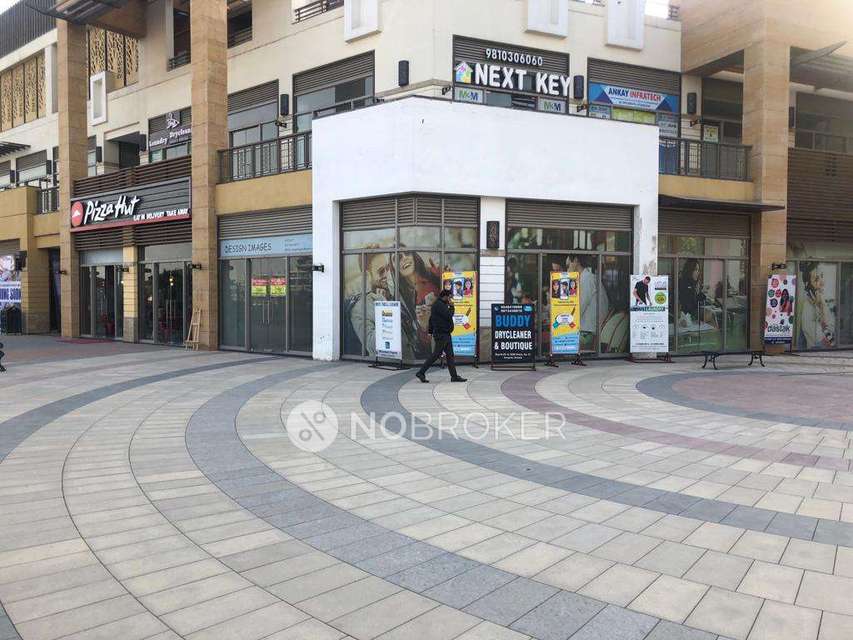 Shop in Sector 67, Gurgaon for sale 