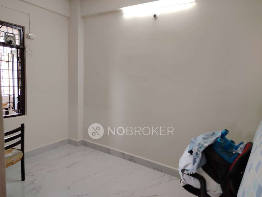 2 BHK Flat In Gayathri Towers, Moula Ali For Sale  In Moula Ali