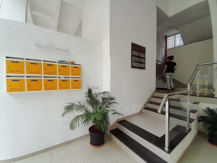 Commercial Property in Model Colony, Shivaji Nagar, Pune for sale 