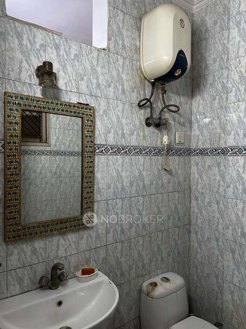 PG for Girls in Patel Nagar