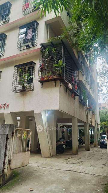 Single Room for Female In 1 BHK  In Ekdanta Apartment In Vishal Nagari