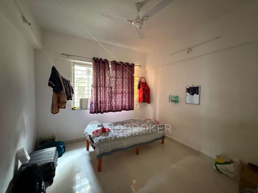 Single Room for Female In 1 BHK  In Ekdanta Apartment In Vishal Nagari