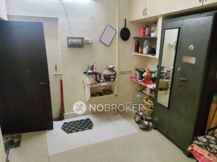 Shared Room for Female In 1 RK  In Kodambakkam